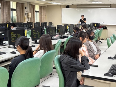 20251031-圖資1008-04